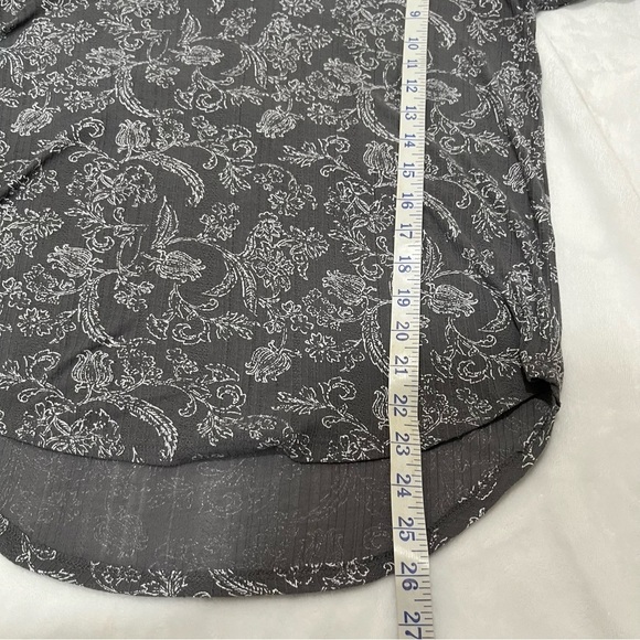 Lucky Brand XS Gray Printed Floers Elastic Sleeve V-Neck Women - Picture 11 of 16